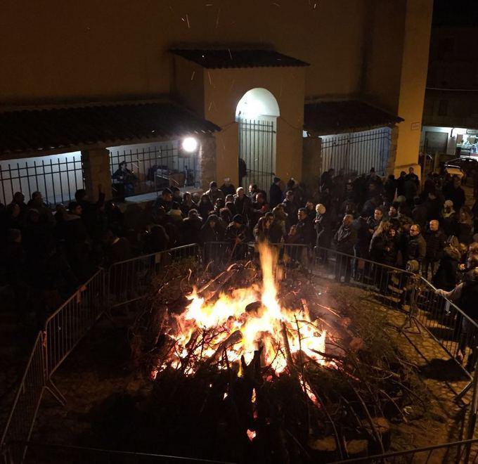 Il falò di Sant’Antonio alle Grazie vecchie