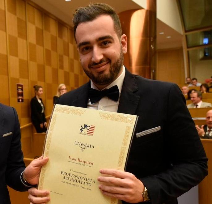 Monti, neolaureato premiato alla Camera 