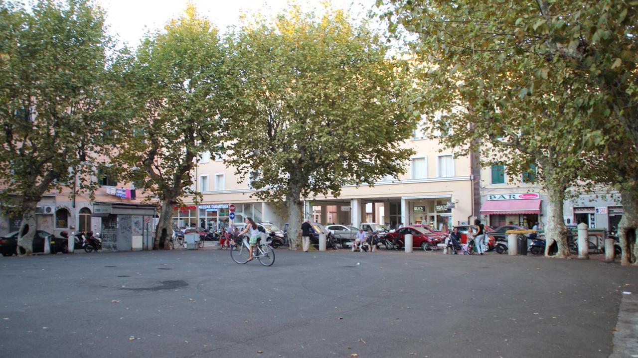 Confesercenti boccia l’idea del mercato in piazza XX