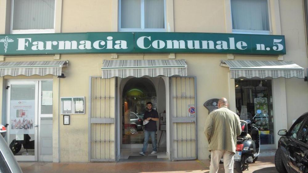 La farmacia comunale di via Niccolini rapinata