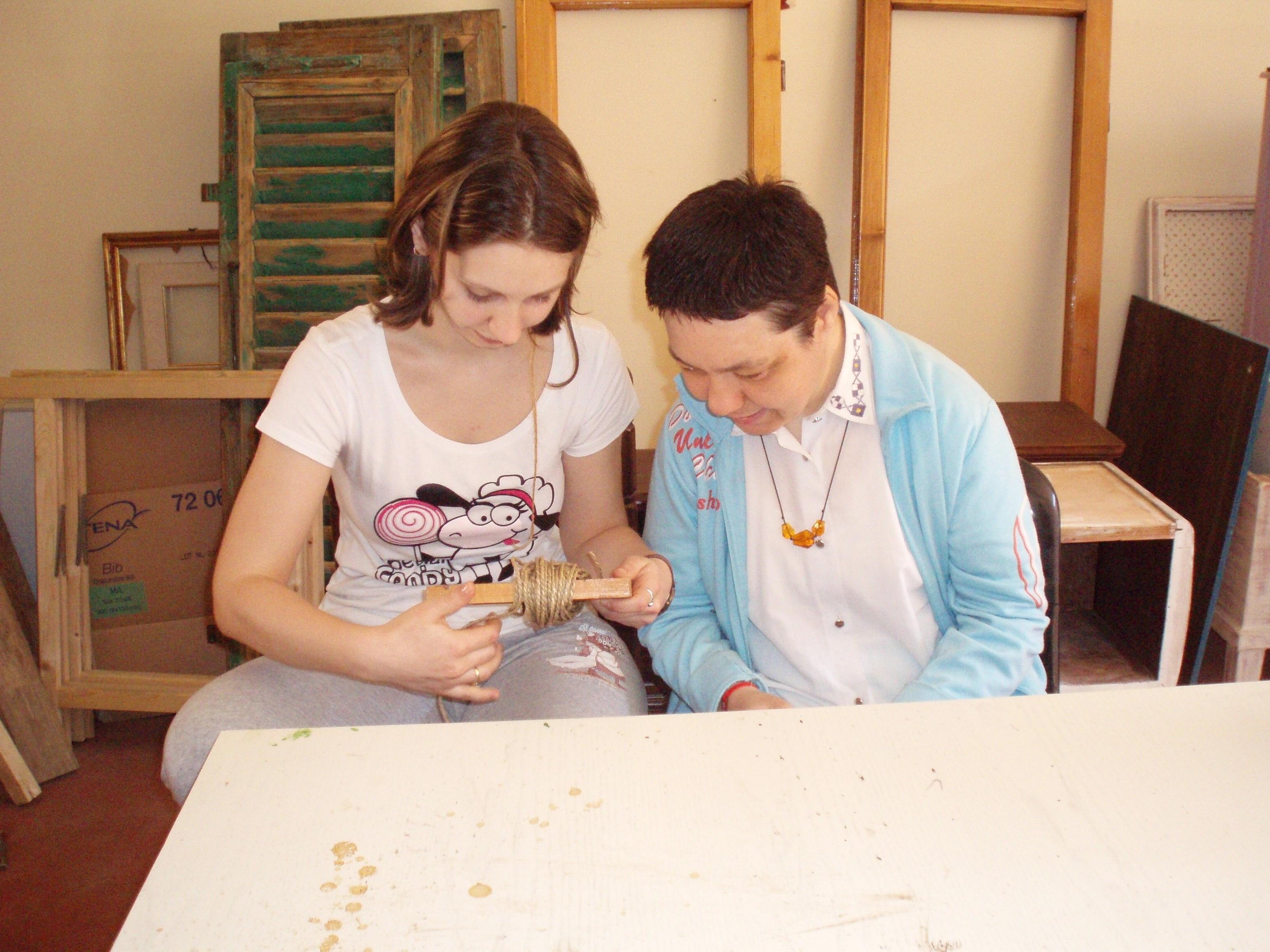 Ragazzi alla cooperativa Naif