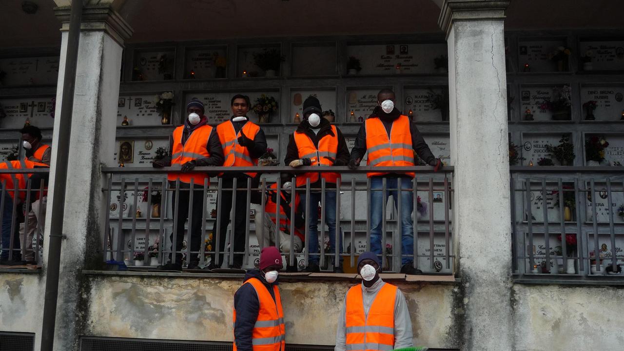 Manutenzione al cimitero di Buggiano con i rifugiati