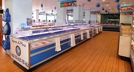 Furto in un negozio di surgelati, arrestate due sorelle di Reggio Emilia