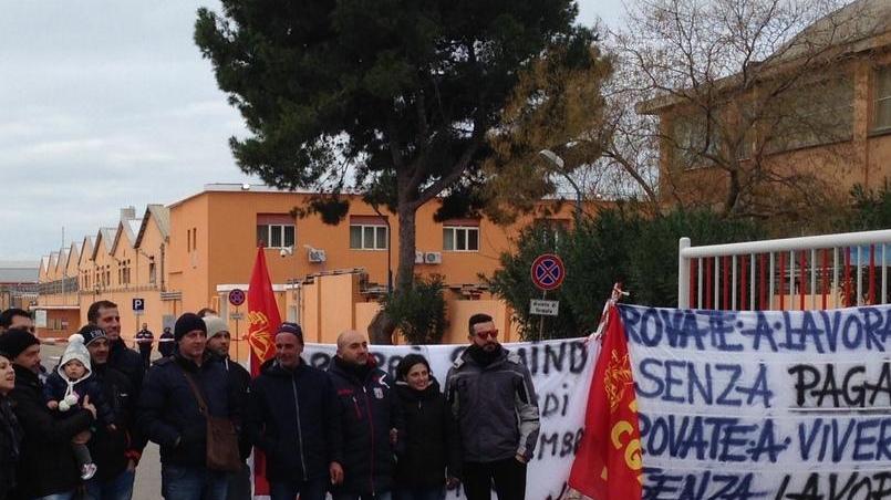 Un acconto di 1300 euro per i 94 lavoratori Simind