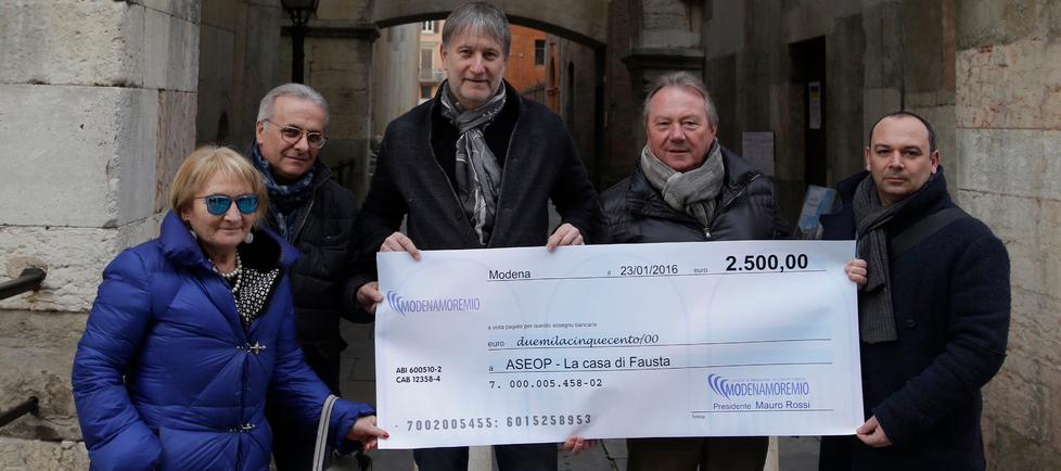 Trenino di Natale: 2500 euro per l’Aseop