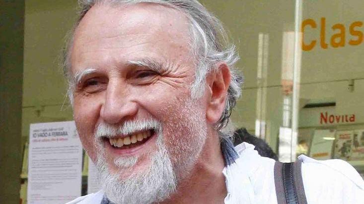 oggi la seduta del consiglio inizia con il rabbino luciano Caro