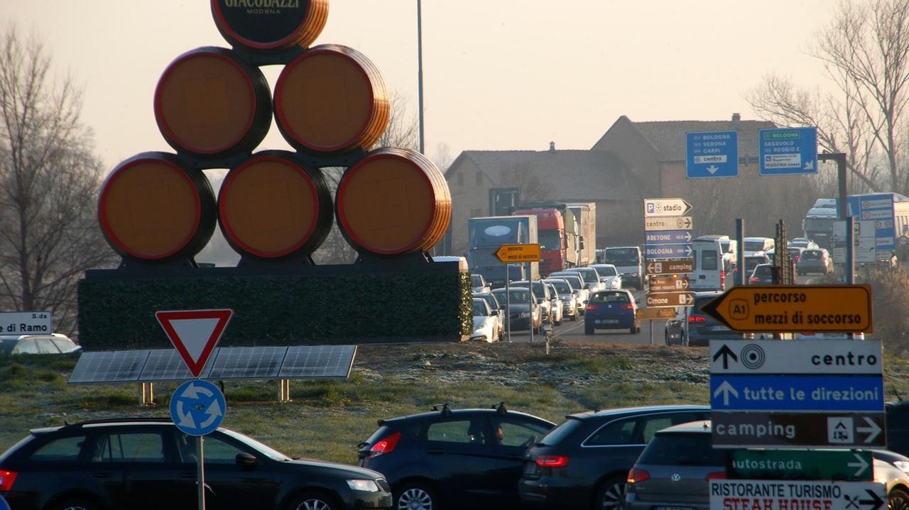 Svincolo Autostradale di Modena Nord nell’imbuto quotidiano del traffico