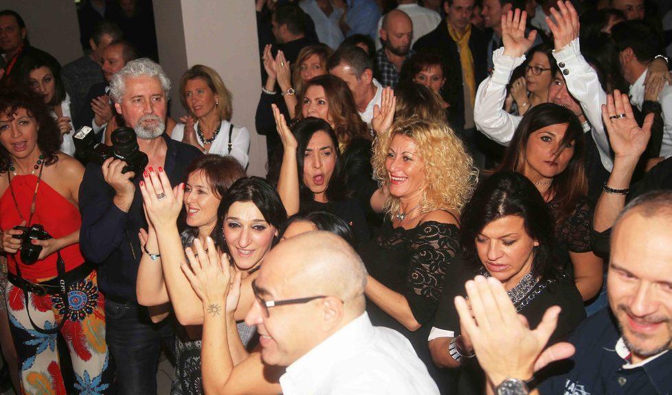 Che bello cantare insieme con la hitparade del passato 