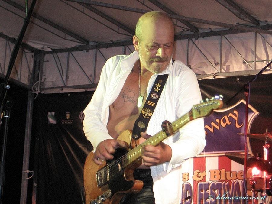 Johnny La Rosa, brividi di rock e blues 