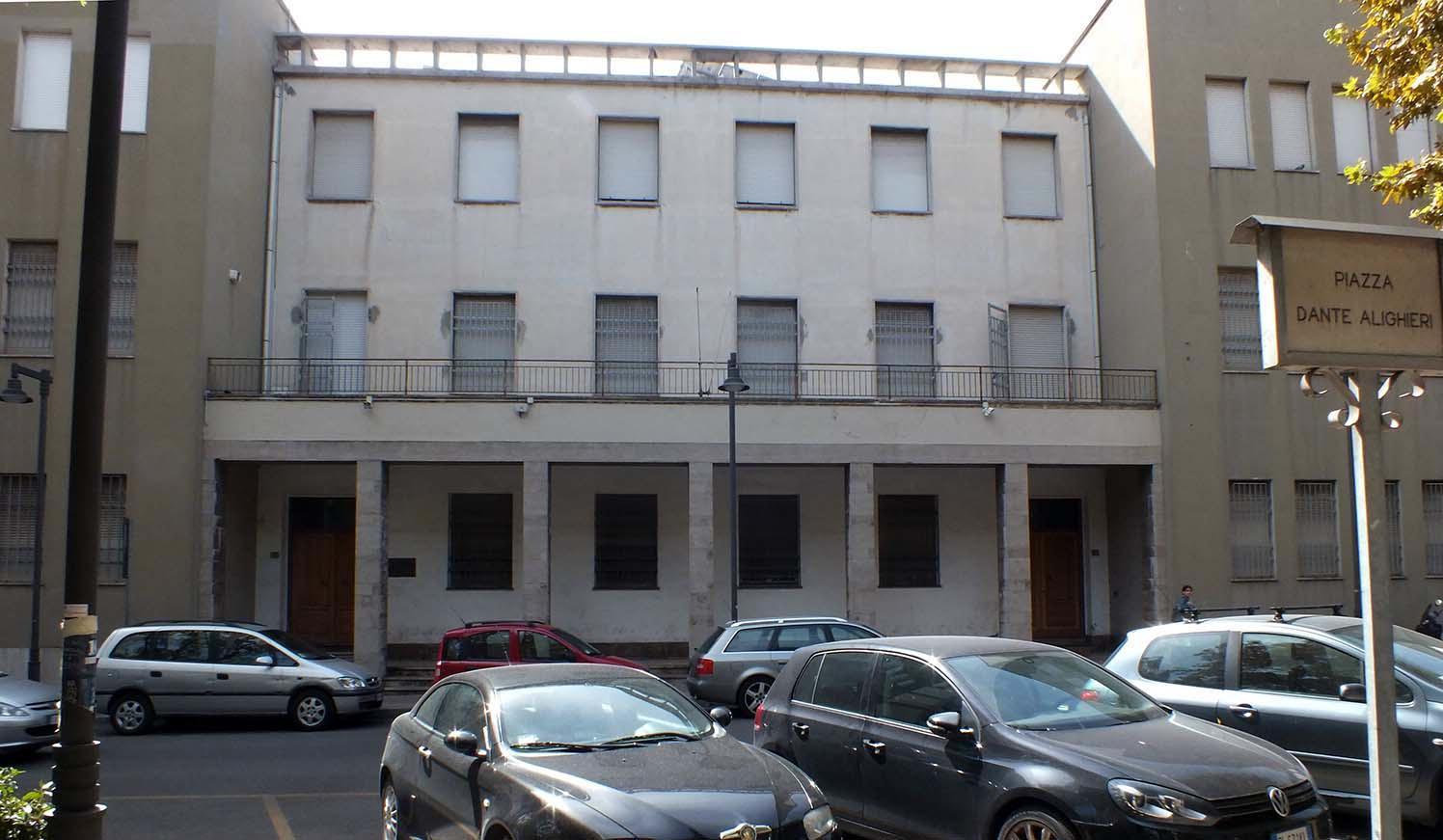 L’ex Tribunale, dove si trasferirà l’Agenzia delle entrate (foto Paolo Barlettani) 