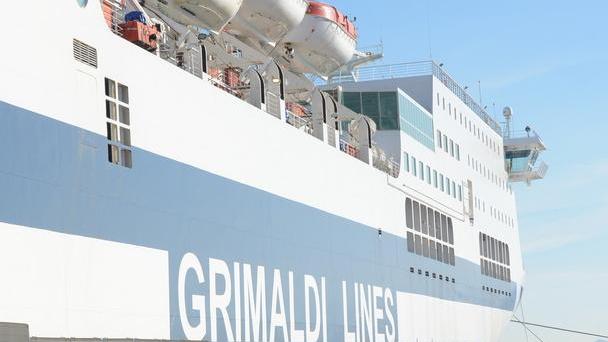 Grimaldi lancia la sfida: centomila biglietti gratis