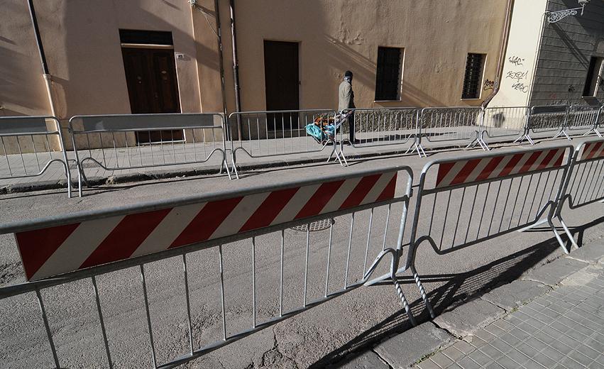 Furto di 300 transenne dal cantiere comunale 
