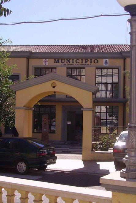 L’ex sindaco rivendica il merito per i finanziamenti