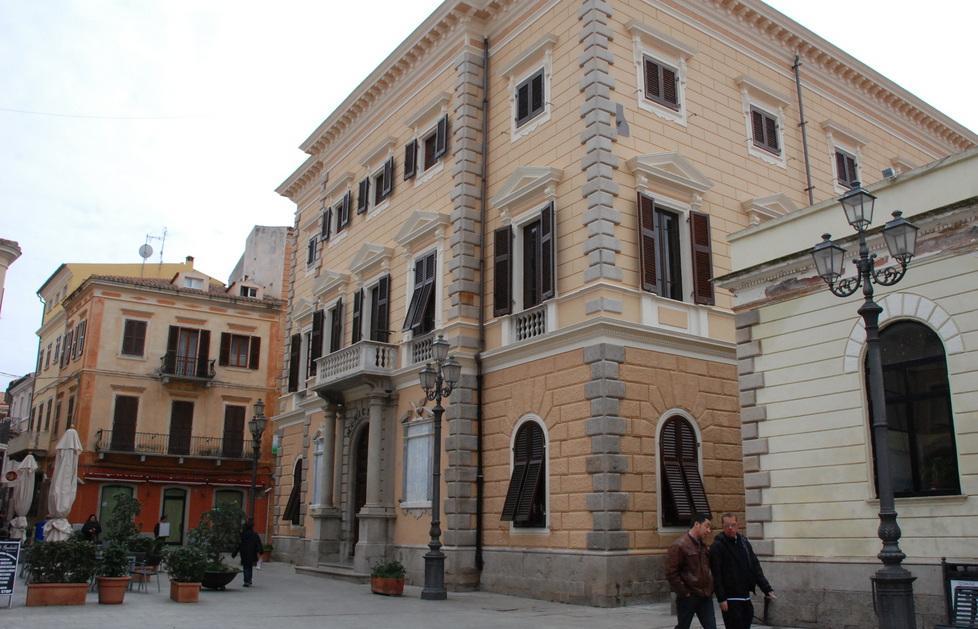Pedroni va all’attacco di Tollis: si dimetta, ha problemi giudiziari