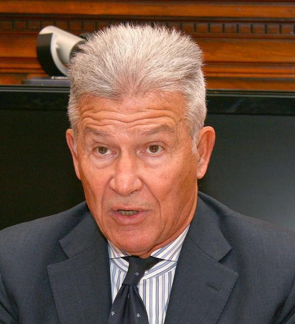 Molte domande in vista per Capitanio in Comune