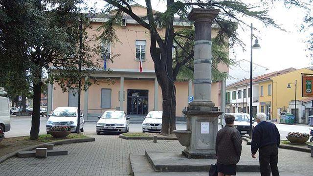 Piazza della Vittoria col fontanello al centro