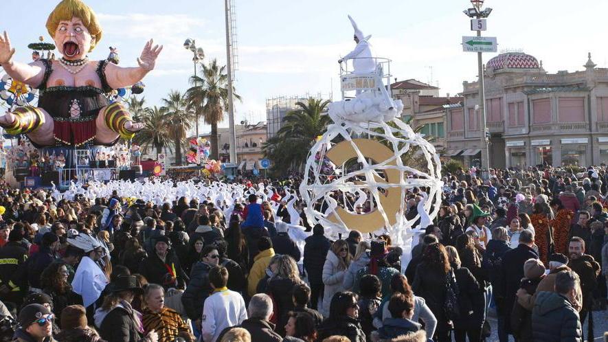 Carnevale, una giuria internazionale per il primo corso