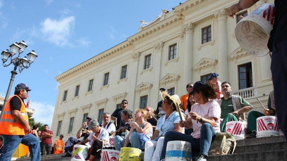 Riforma degli enti locali della Sardegna: ecco chi guadagna e chi perde