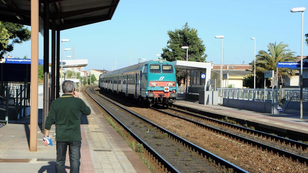La stazione ferroviaria di Assemini in una foto d'archivio