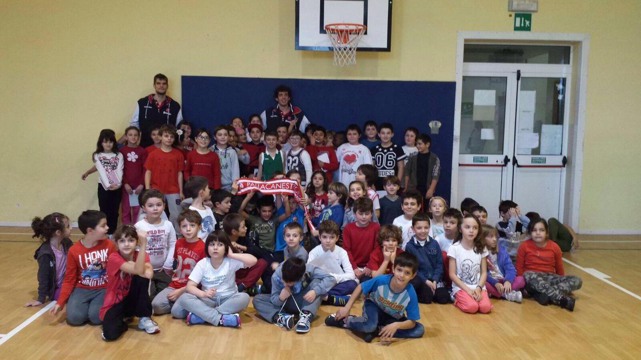 I bambini di Rivalta a Scuola di tifo con Silins e Della Valle