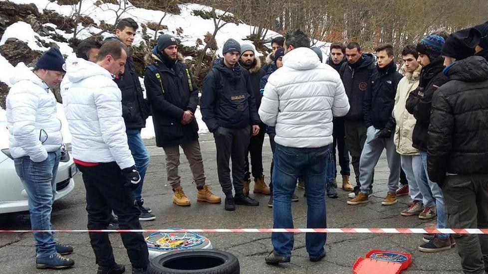 A scuola di guida sul ghiaccio