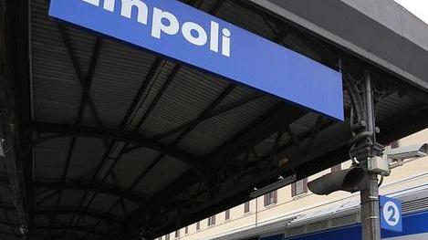 Treno in sosta trasformato in dormitorio abusivo