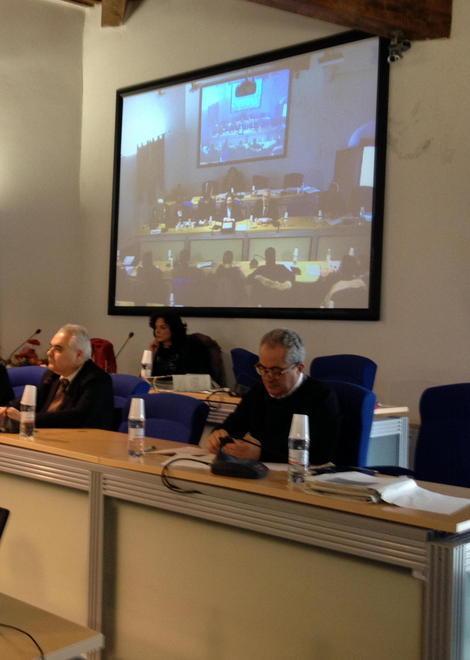 Ok al centro commerciale Bolkestein in commissione