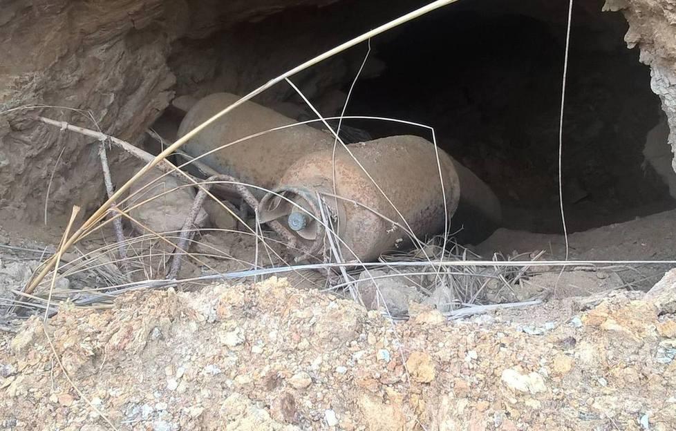 Bombole del gas nel rifugio bellico 