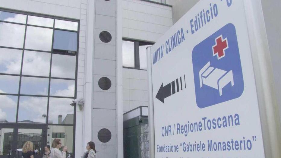 Muore a 54 anni, l’intervento non fu a Cisanello
