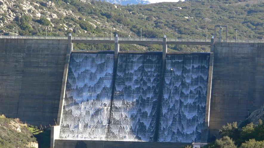 Anche a Luras l’acqua non è più potabile