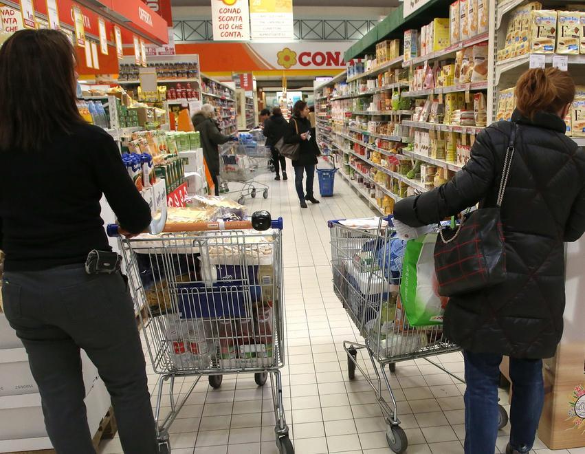 Dall’iper al discount: ecco dove risparmi 