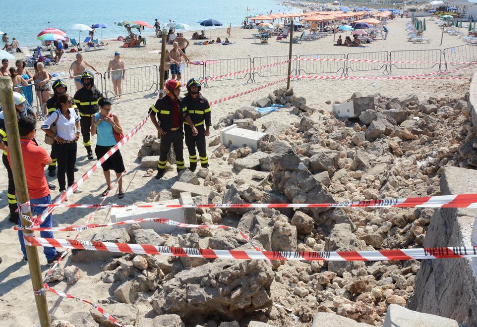 Crollo alla Rotonda di Platamona: indagati 5 dirigenti comunali 