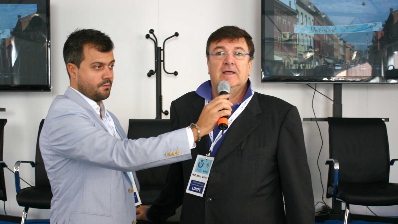 Il professor Paolo Zamboni