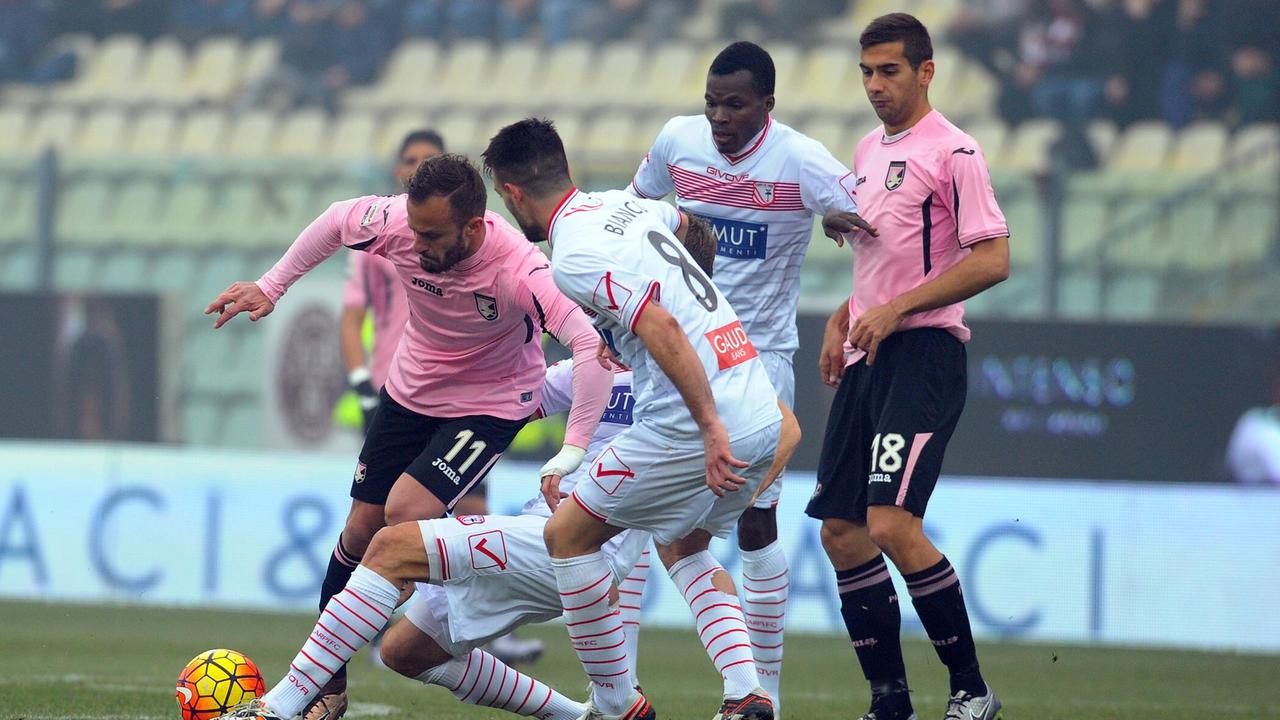 Pari con il Palermo, il Carpi spreca un jolly