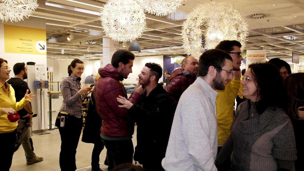 Un minuto d'amore in tutte le sue sfaccettature: ecco il Family-Day di Ikea