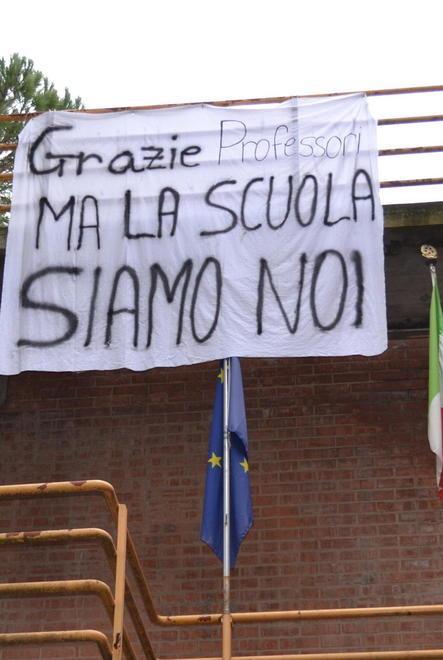 Intanto nell’istituto va avanti l’autogestione
