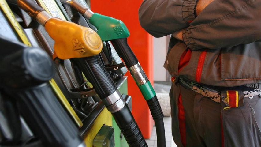 Acqua nel gasolio: il distributore dovrà risarcire il cliente