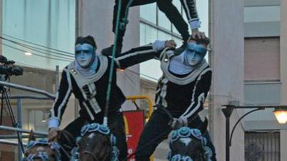 La Sartiglia a Londra, cresce il coro dei contrari