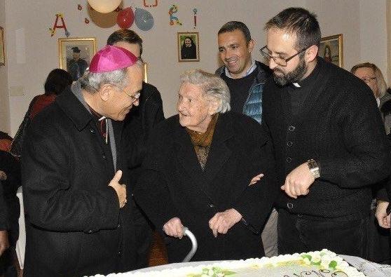 Grande festa per i 105 anni di zia Michelina Cimino 