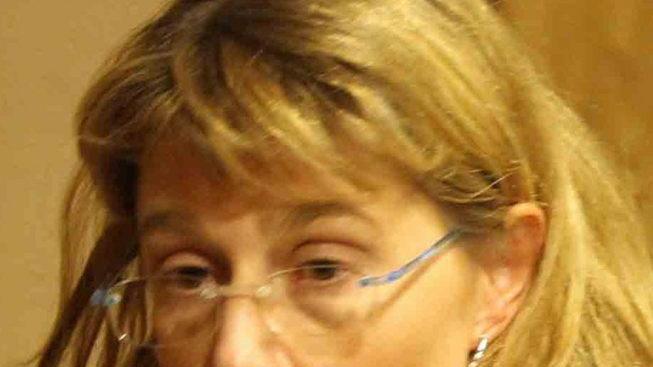 Lo stalker violento ai domiciliari