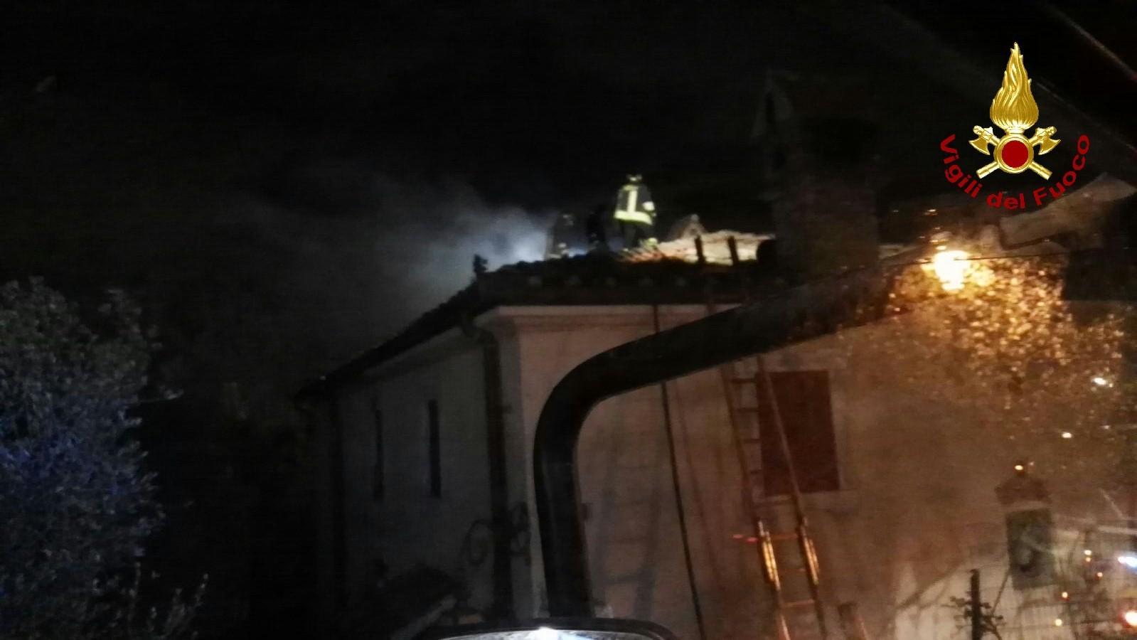 Il tetto in fiamme