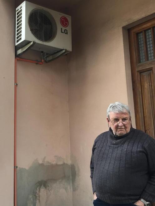 Procurato allarme: denuncia per l’uomo che spara ai piccioni