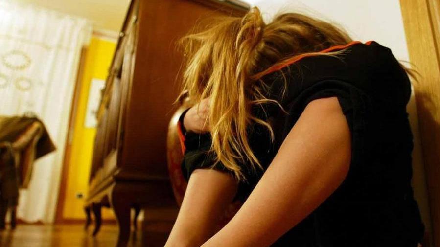 Marito manesco, allontanato da casa per maltrattamenti