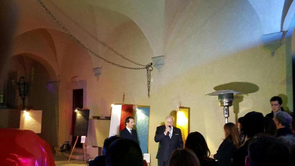 Il gran gala di Tinghi Motors