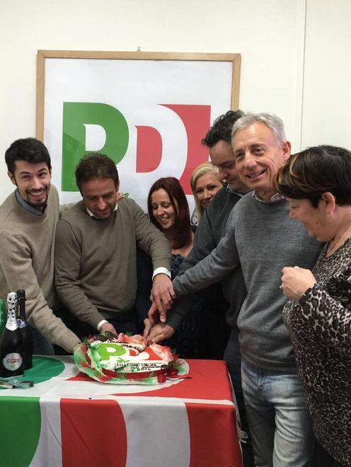 Il Pd: «Numerose nuove adesioni» 