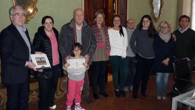 La giunta premia Lorenzo Roteglia