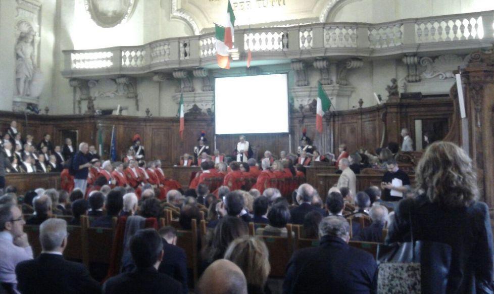 «Le banche senza controlli» Giudici contro intoccabili