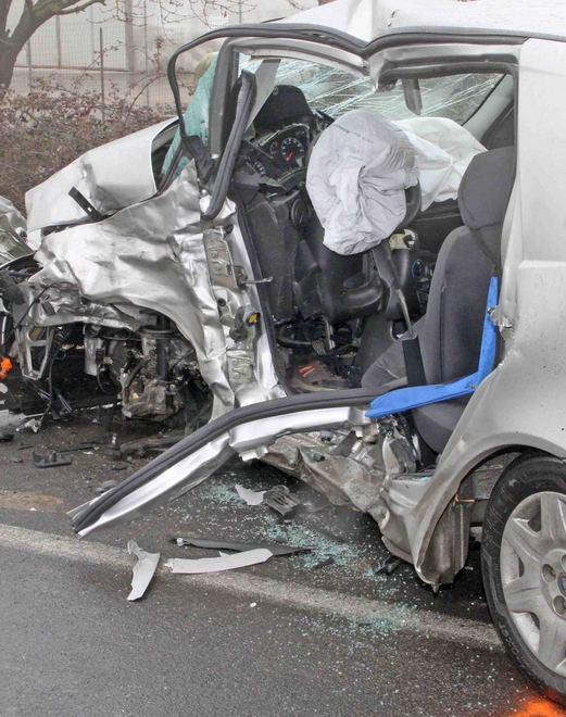 Scontro auto-Suv, muore sul colpo 