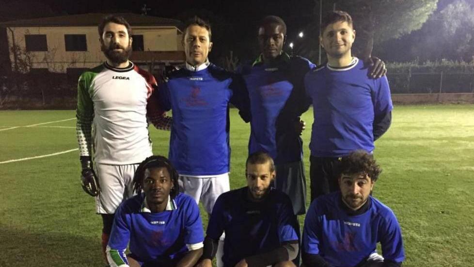 Calcio a 7 Acsi, dominio della Grafiche Caroti