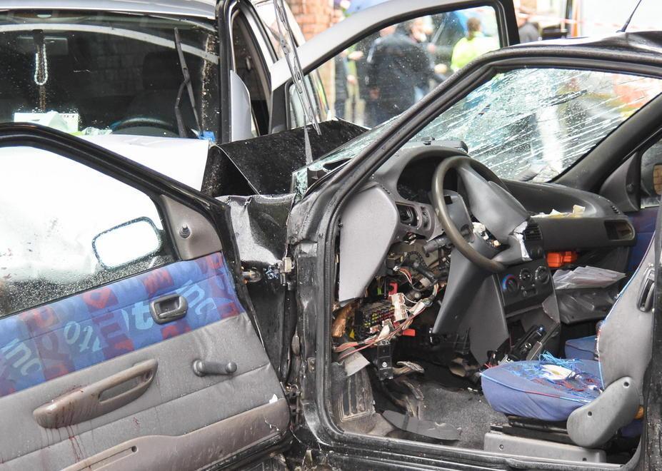 Padre muore nello scontro fra due auto 